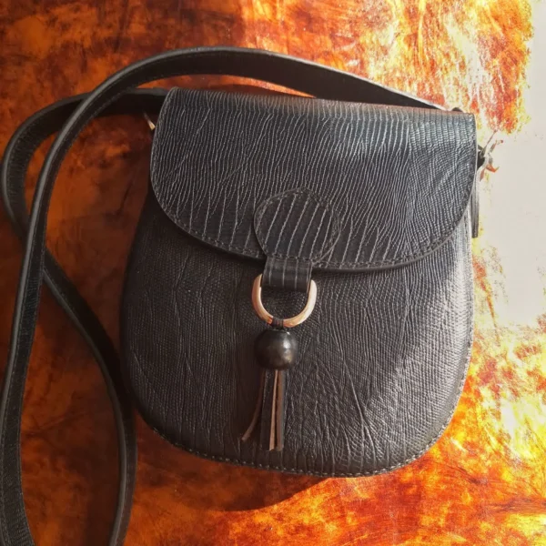 کیف دوشی زنانه چرم طبیعی طرح خاتون - تصویر 2